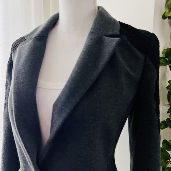 Ann Taylor Charcoal Gray & Black Single Button Lace Sleeve Fitted Blazer - Sz 4 - Picture 5 of 8